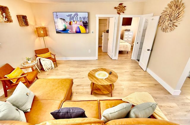 Boardwalk Breeze | Suite 1 - photo 9