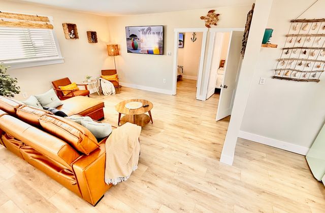 Boardwalk Breeze | Suite 1 - photo 2