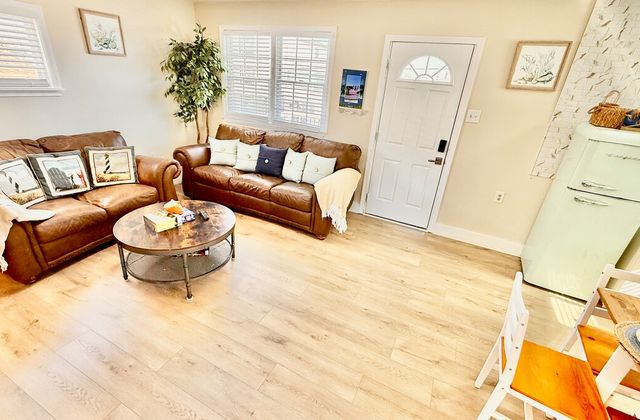 Boardwalk Breeze | Suite 2 - photo 3