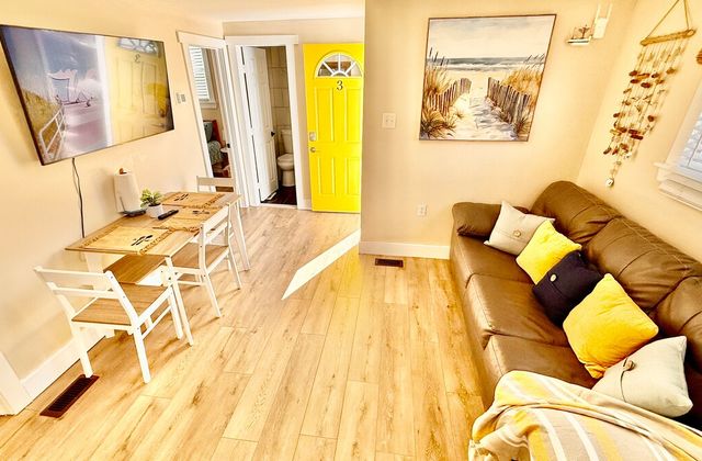 Boardwalk Breeze | Suite 3 - photo 5