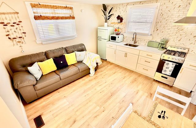 Boardwalk Breeze | Suite 3 - photo 4