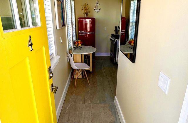 Magnolia Boardwalk Residences | Sand Suite 4 - photo 2