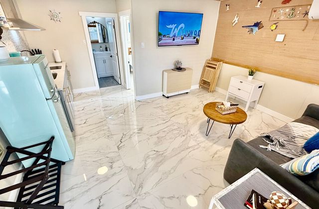 Oceanside Bungalow | Suite 1 - photo 2