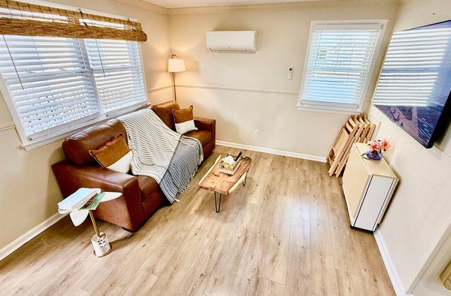 Oceanside Cove | Suite 4 - photo 9