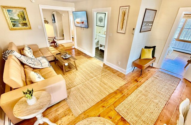 Red Fox Suites – Red Fox Suite - photo 6
