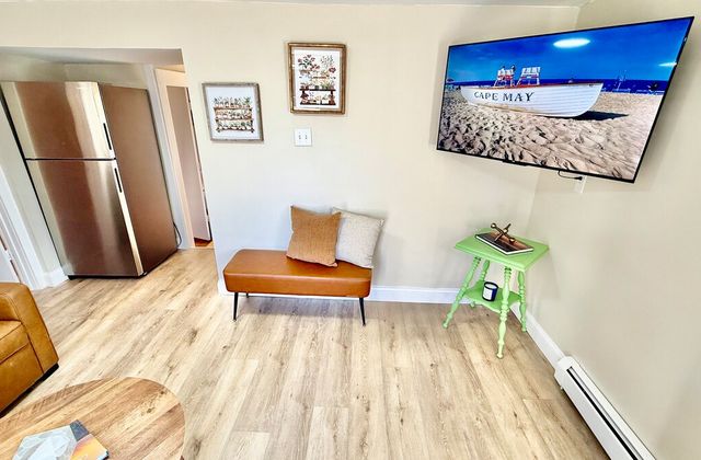 Red Fox Suites – The Arctic Fox Suite - photo 8