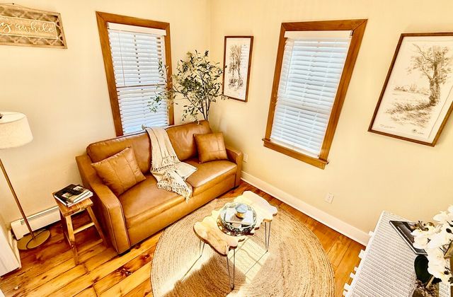 Red Fox Suites – The Fennec Fox Suite - photo 3