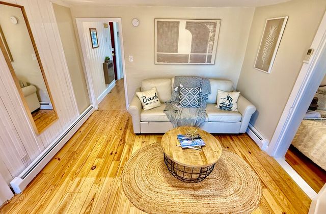 Red Fox Suites – The Gray Fox Suite - photo 10