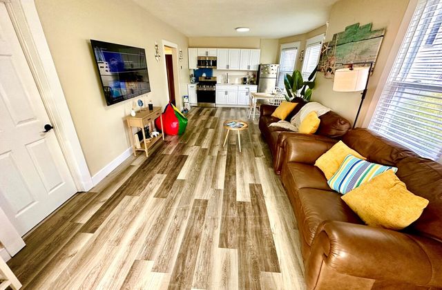 Taylor Shore House | Suite 1 - photo 2