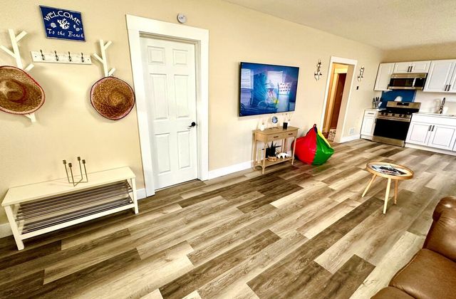 Taylor Shore House | Suite 1 - photo 4