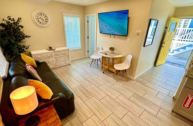 Taylor Shore House | Suite 3 - photo 2