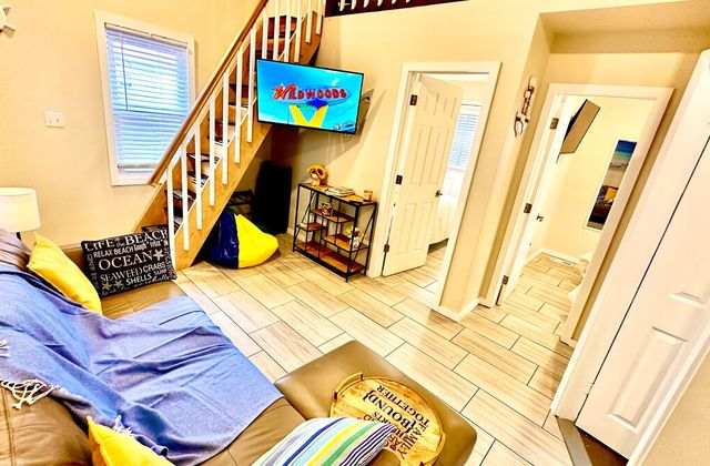 Taylor Shore House | Suite 4 - photo 8