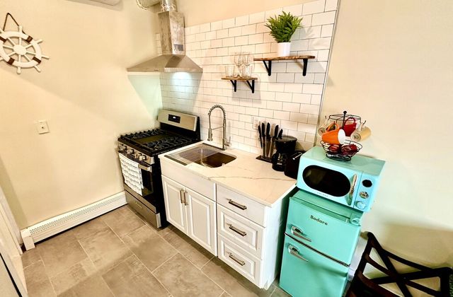 The Magnolia House | Boardwalk Suite - photo 8