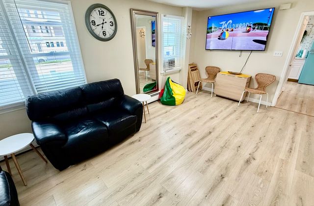The Poplar House | Seabreeze Suite - photo 3
