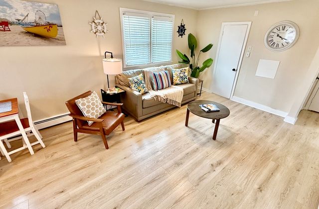 The Poplar House | Surfside Suite - photo 4