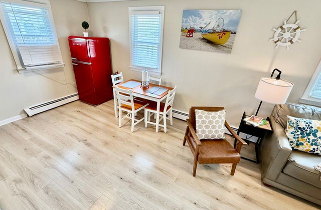 The Poplar House | Surfside Suite - photo 8