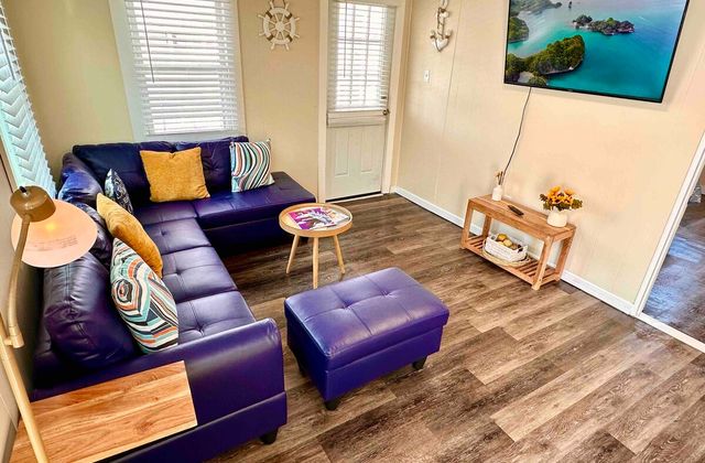The Shoreline Apartments | Breeze Apt 2 - photo 2