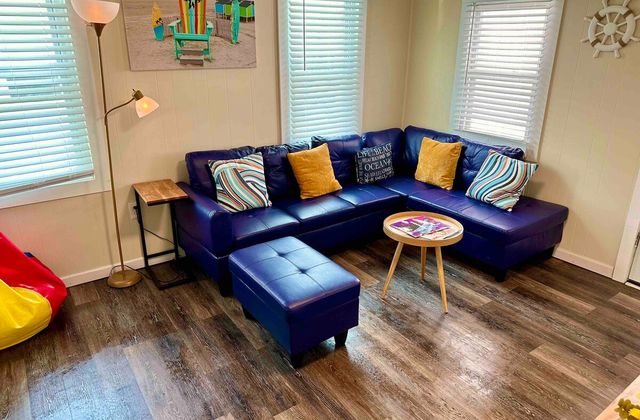 The Shoreline Apartments | Breeze Apt 2 - photo 3