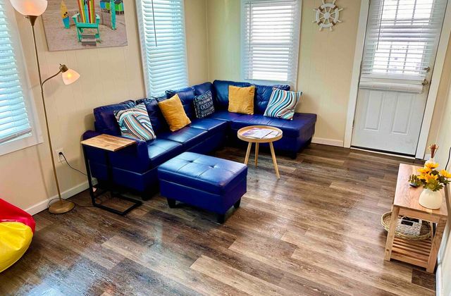 The Shoreline Apartments | Breeze Apt 2 - photo 4