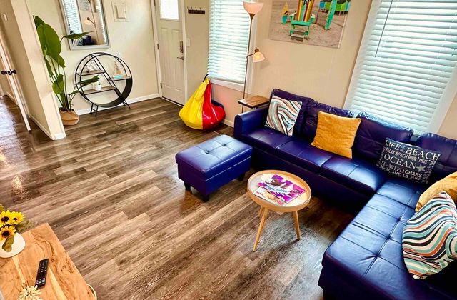 The Shoreline Apartments | Breeze Apt 2 - photo 5