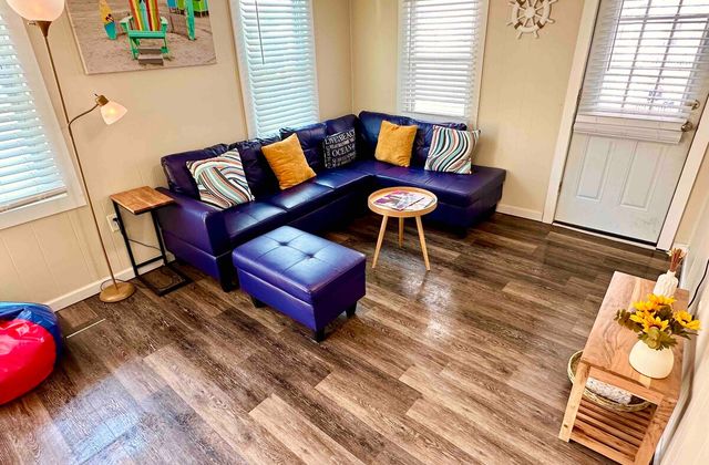 The Shoreline Apartments | Breeze Apt 2 - photo 7