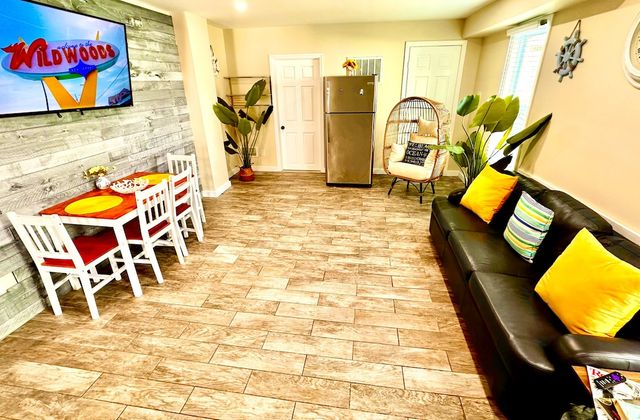 The Taylor House | Suite 2 – Atlantic
