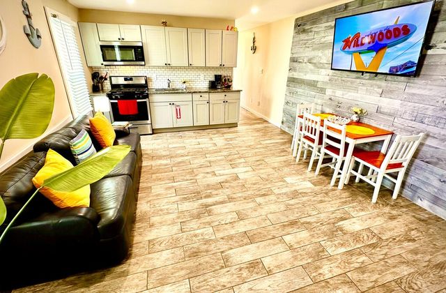 The Taylor House | Suite 2 – Atlantic - photo 6