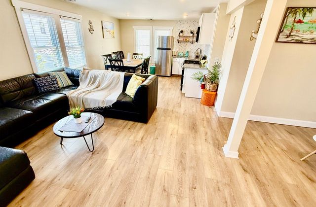 The Taylor House | Suite 3 – Ocean Breeze - photo 3