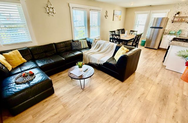 The Taylor House | Suite 3 – Ocean Breeze - photo 9