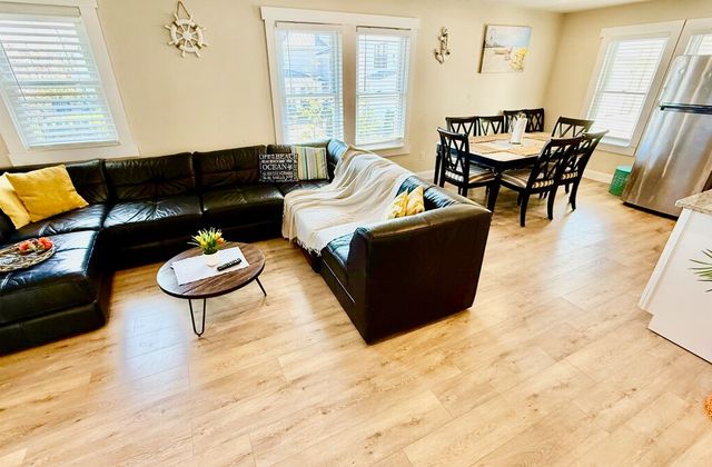 The Taylor House | Suite 3 – Ocean Breeze - photo 10