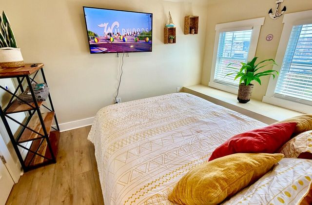 The Taylor House | Suite 4 – Skyview Suite - photo 7