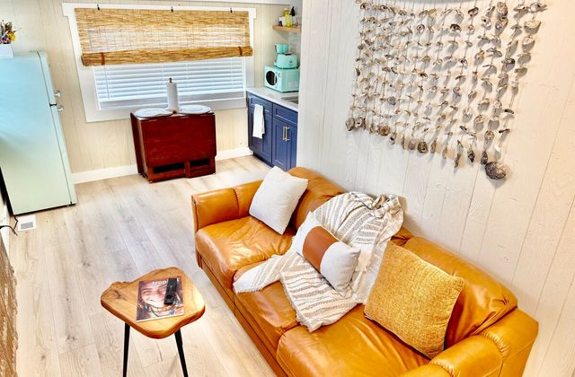 The Washington – Barber Shop Suite - photo 3